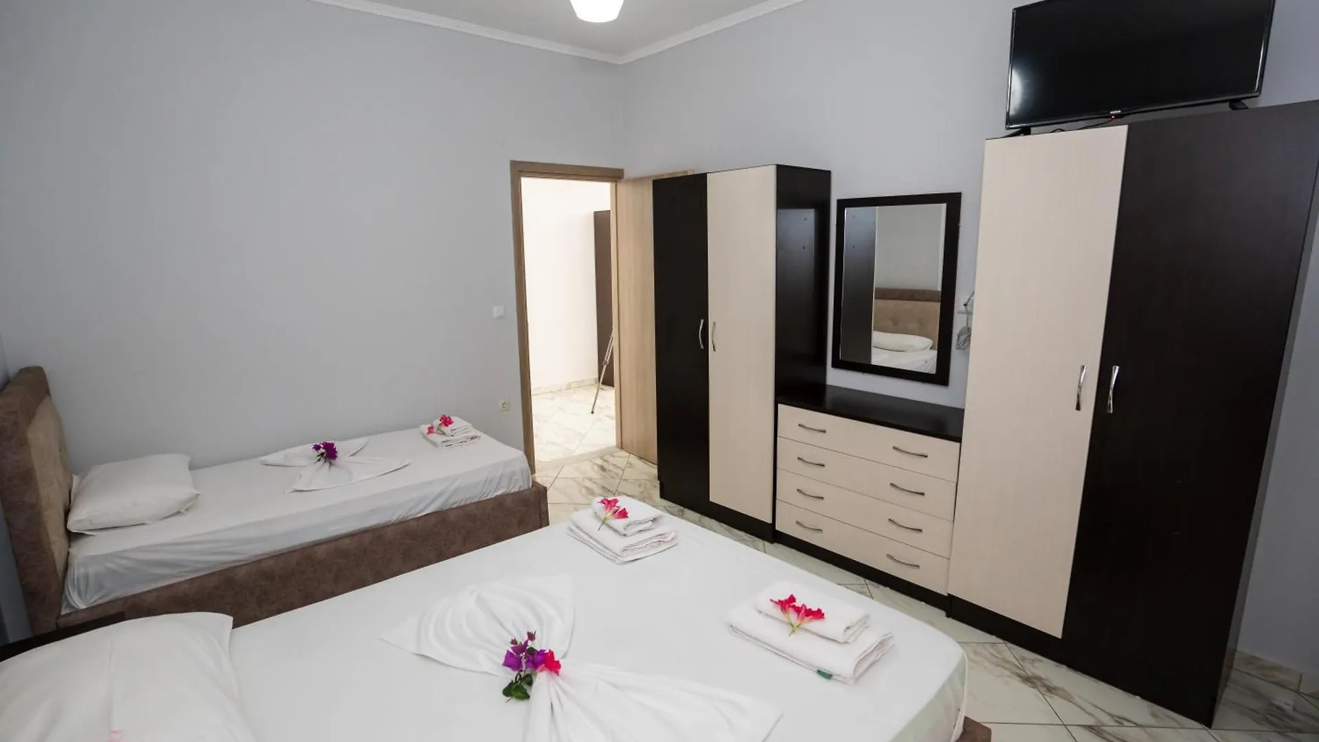 Sonils Villa Ksamil Homestay