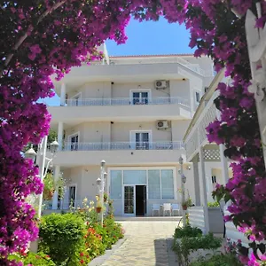 3* Pensión August